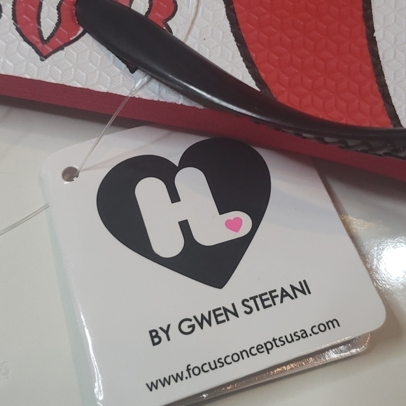 Harajuku Lovers Gwen Stefani flip flop - Picture 6 of 8